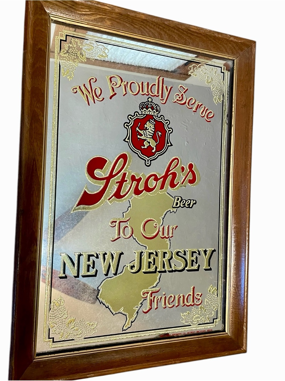Stroh’s mirrored bar sign, in excellent condition,” To our New Jersey Friends “